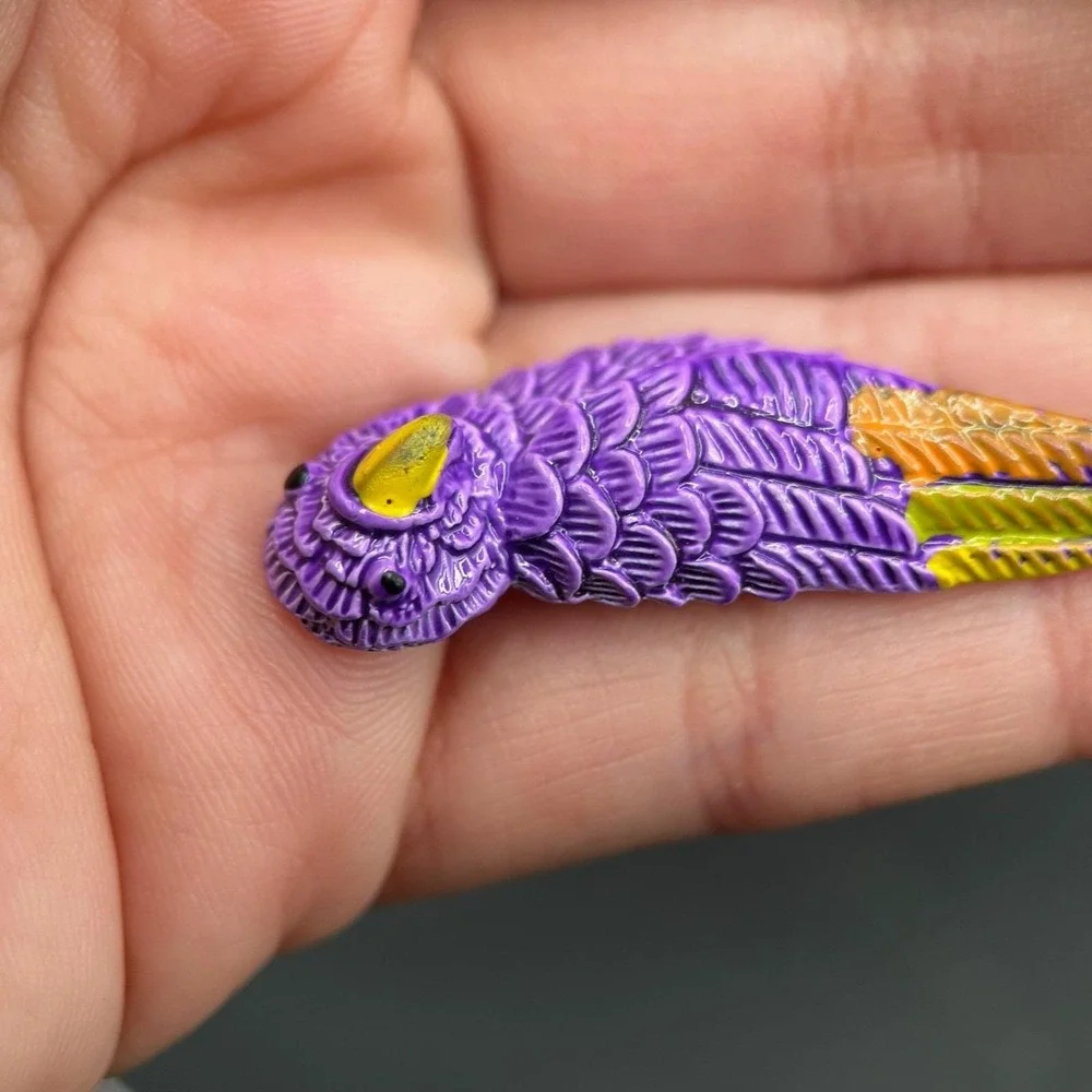 Vintage Purple & Yellow Enamel Classic Fashion Bird Parrot Figural Brooch Pin‎